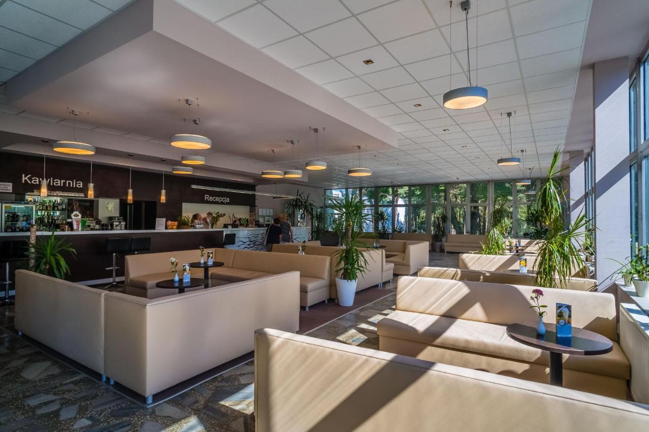 Hotel *** Nat Krynica Morska Eksteriør billede